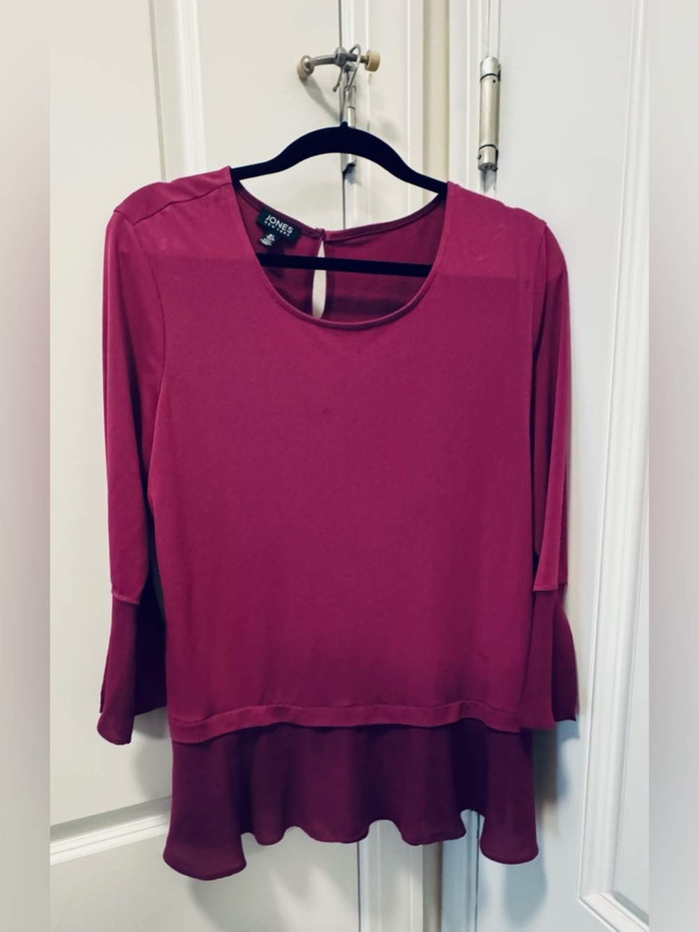 Jones New York Women's Deep Raspberry Layered Hem Blouse
